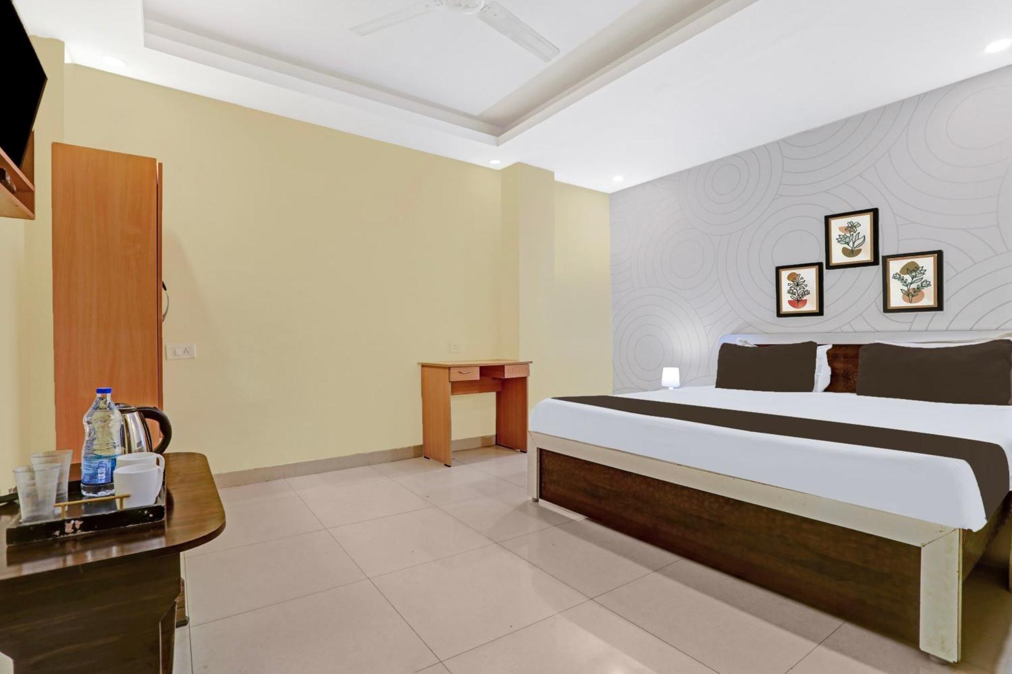 Super Hotel O Phulwarisharif Near Aiims Khagaul エクステリア 写真