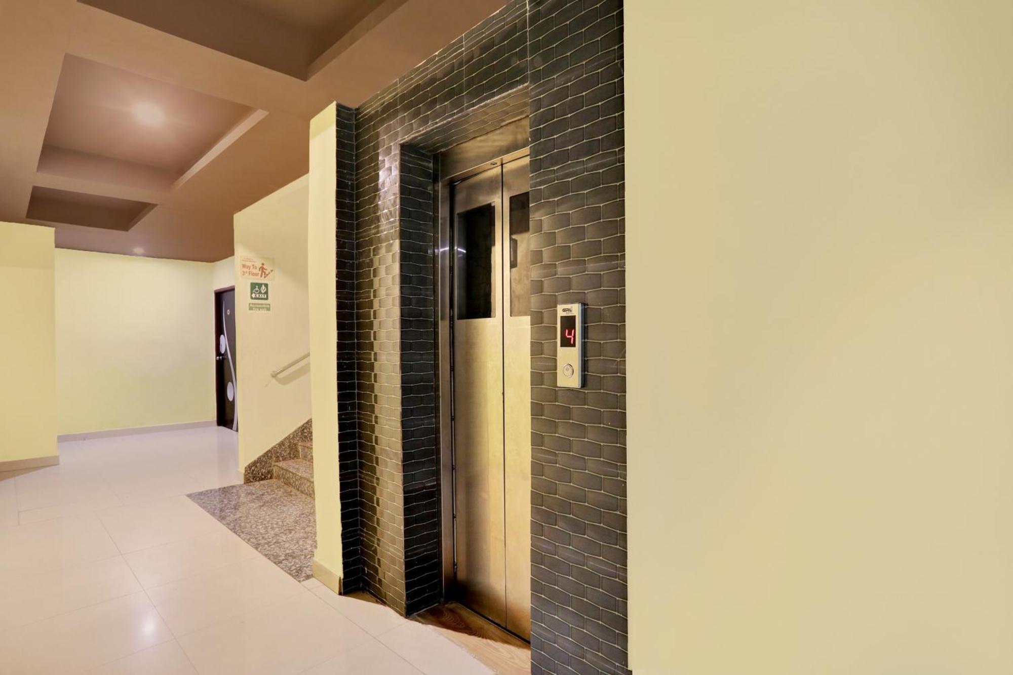 Super Hotel O Phulwarisharif Near Aiims Khagaul エクステリア 写真